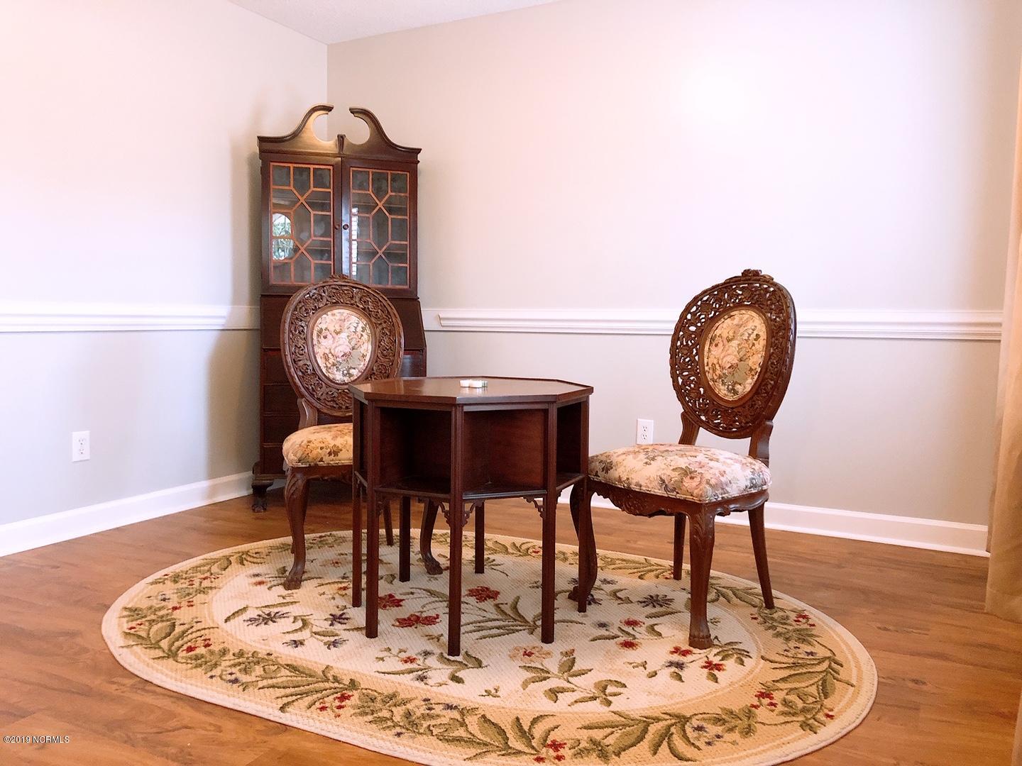 181 Parkertown Road Hubert, NC 28539 - Photo 23 of 68 Formal Living