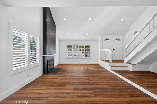 $799,999 | 1527 Greenpoint Drive, Corona, CA 92878