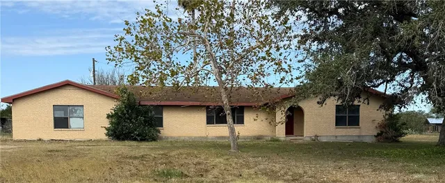 $219,900 | 2871 Carr Road, Beeville, TX 78102