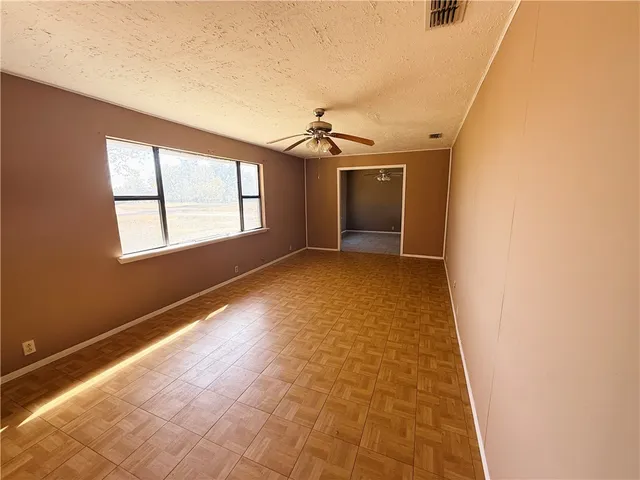 $219,900 | 2871 Carr Road, Beeville, TX 78102