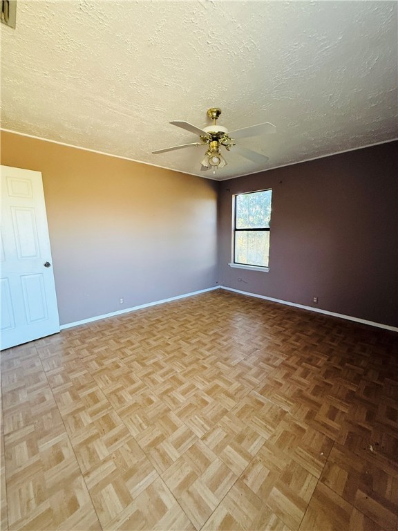 2871 Carr Road Beeville, TX 78102 - Photo 24 of 35 a view of empty room with window