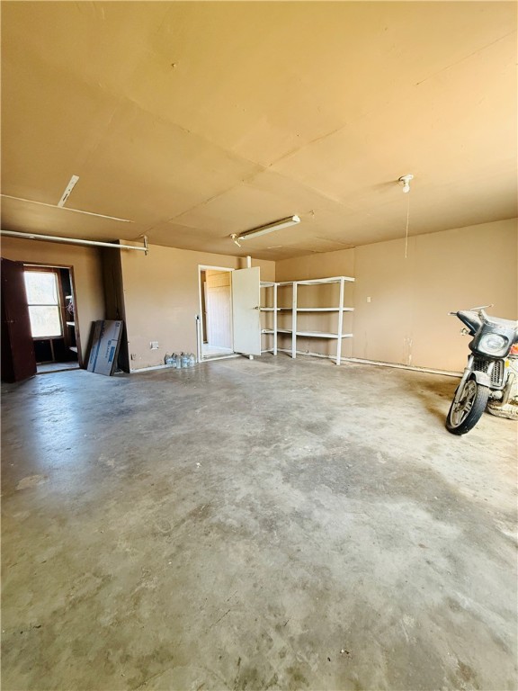 2871 Carr Road Beeville, TX 78102 - Photo 35 of 35 a view of a room with gym equipment