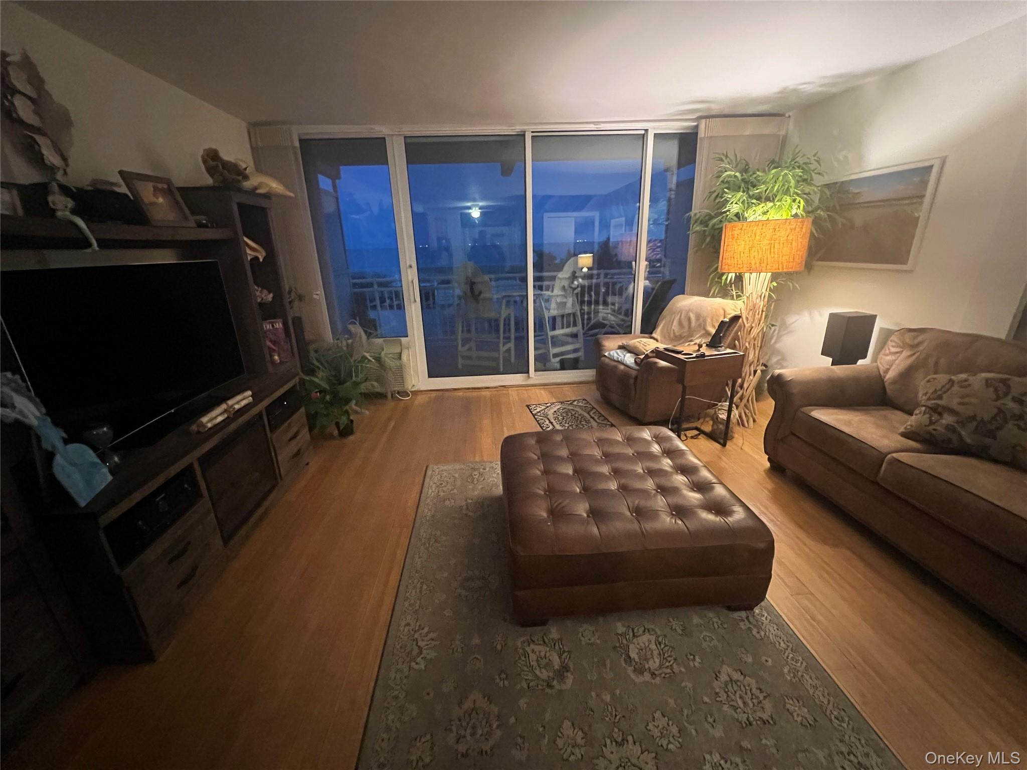 830 Shore Road, Unit 2S Long Beach, NY 11561 - Photo 5 of 6