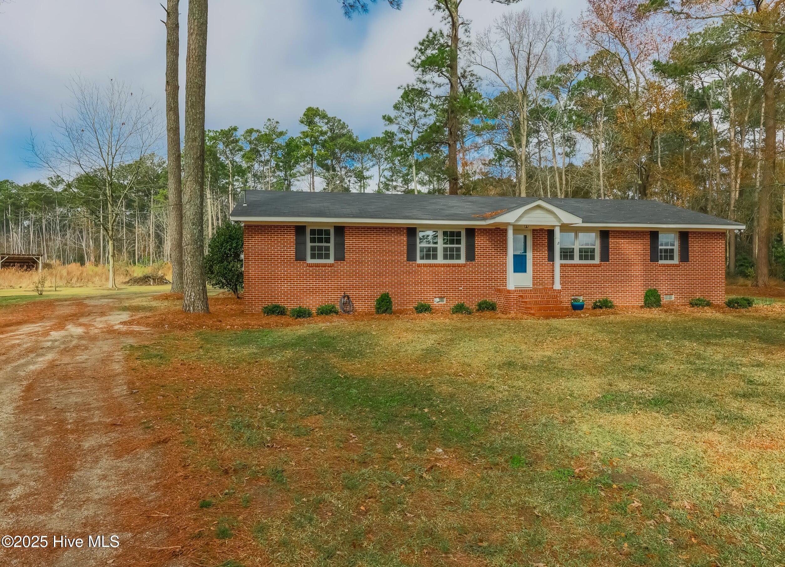 1154 Old Chinquapin Road Beulaville, NC 28518 - Photo 3 of 45 _K6A0693B (Custom)