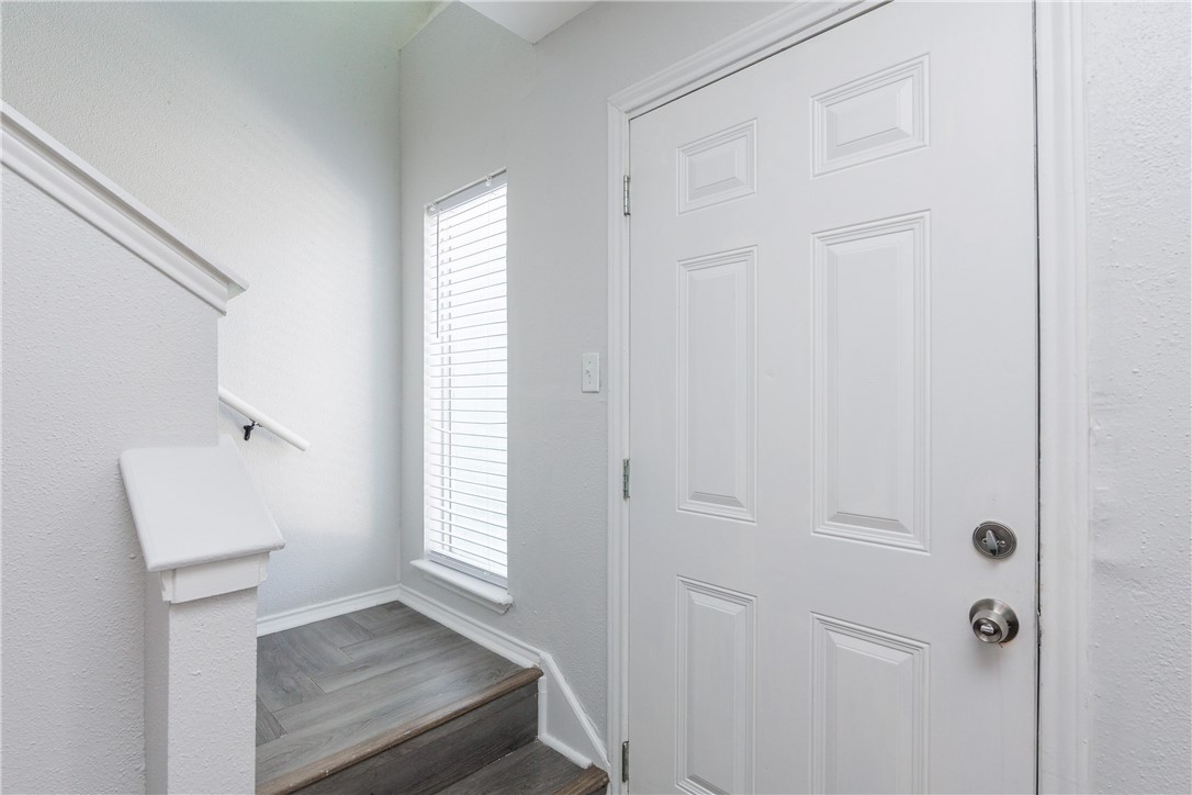 6702 Everhart Road, Unit R104 Corpus Christi, TX 78413 - Photo 14 of 33