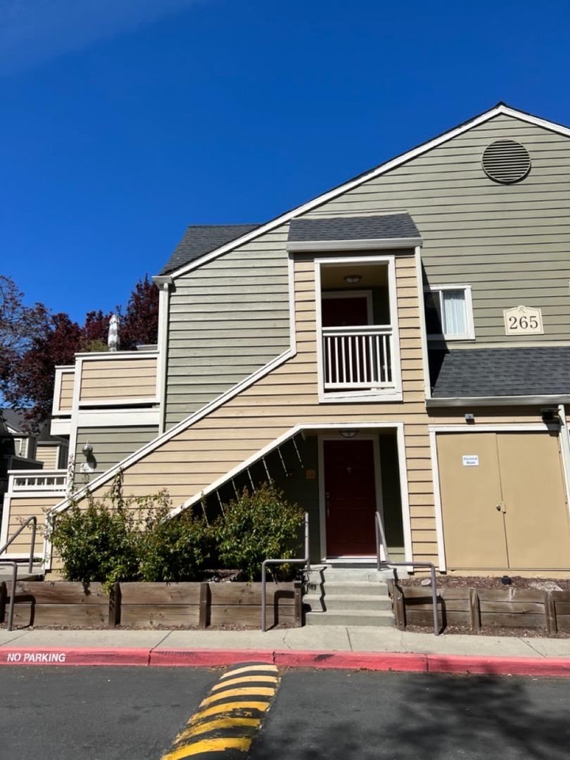 265 Reflections Drive, Unit 18 San Ramon, CA 94583 - Photo 1 of 6 a front view of a house