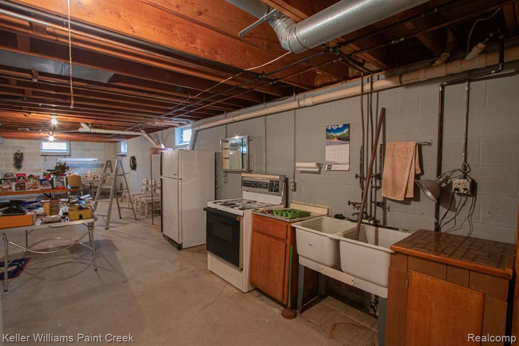 53330 Schoenherr Road Utica, MI 48315 - Photo 25 of 37 Gallery Image 25