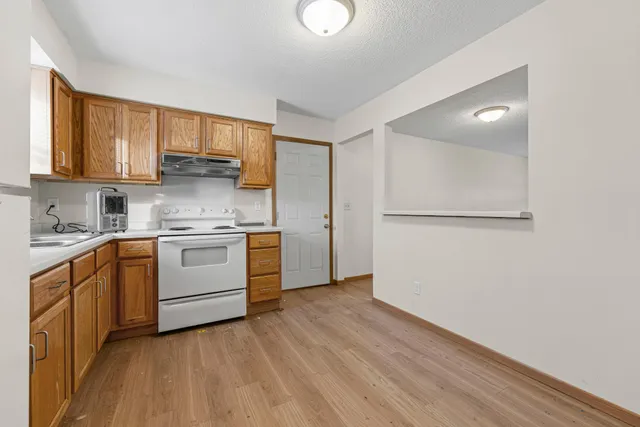 $450,000 | 12951 Girard Avenue South, Burnsville, MN 55337