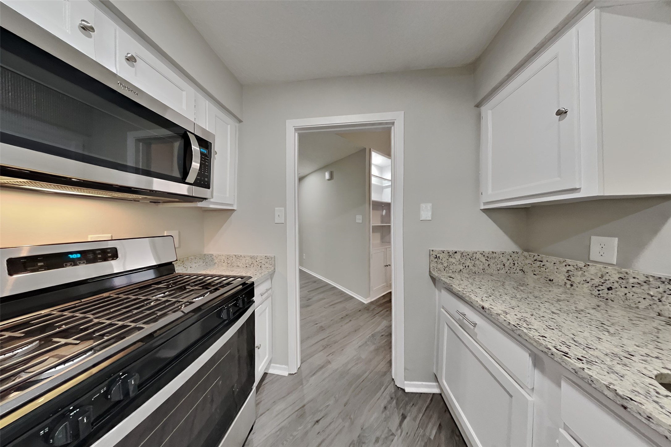 26 Pinewood Forest Court Spring, TX 77381 - Photo 5 of 18