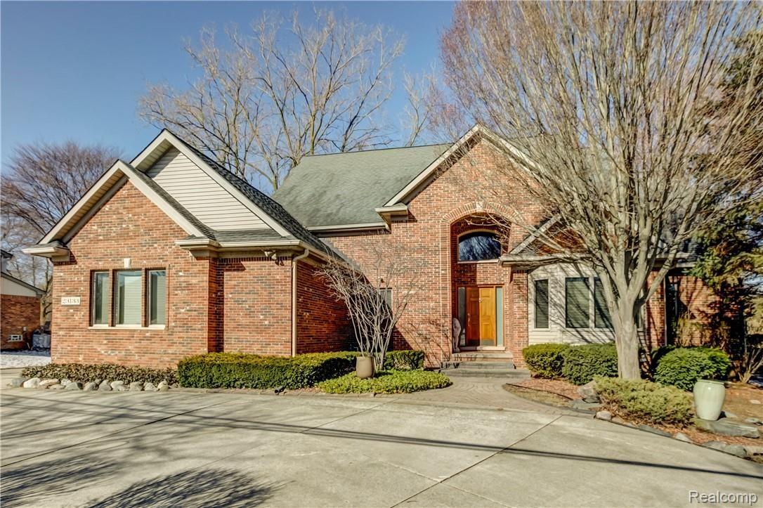 23133 Meadowbrook Road Novi, MI 48375 - Photo 1 of 26 001-23133MeadowbrookRd-Novi-MI-48375-full.jpg
