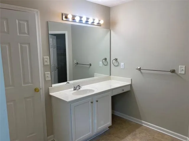 $220,000 | 646 Lakes Circle, Lithonia, GA 30058