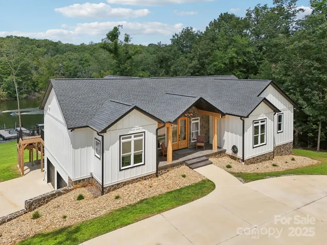 $1,525,000 | 323 Whisper Lake Drive, New London, NC 28127