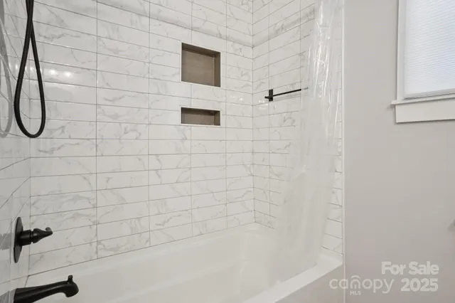 $1,525,000 | 323 Whisper Lake Drive, New London, NC 28127