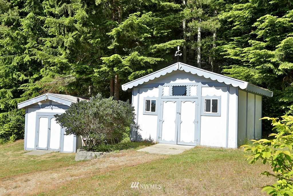7707 Bailey Road Clinton, WA 98236 - Photo 19 of 21 Gallery Image 19