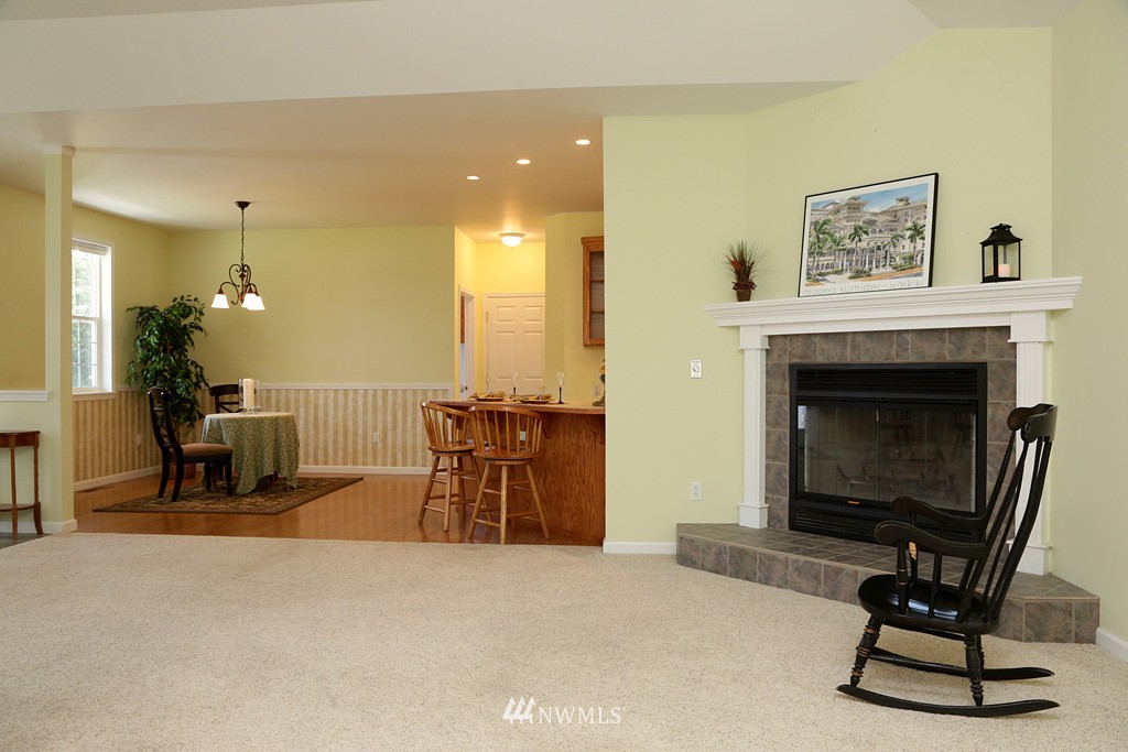 7707 Bailey Road Clinton, WA 98236 - Photo 6 of 21 Gallery Image 6