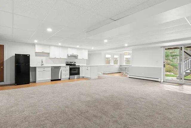 $2,600 | 10 Deer Hill Farm Road, Unit A, Essex, MA 01929