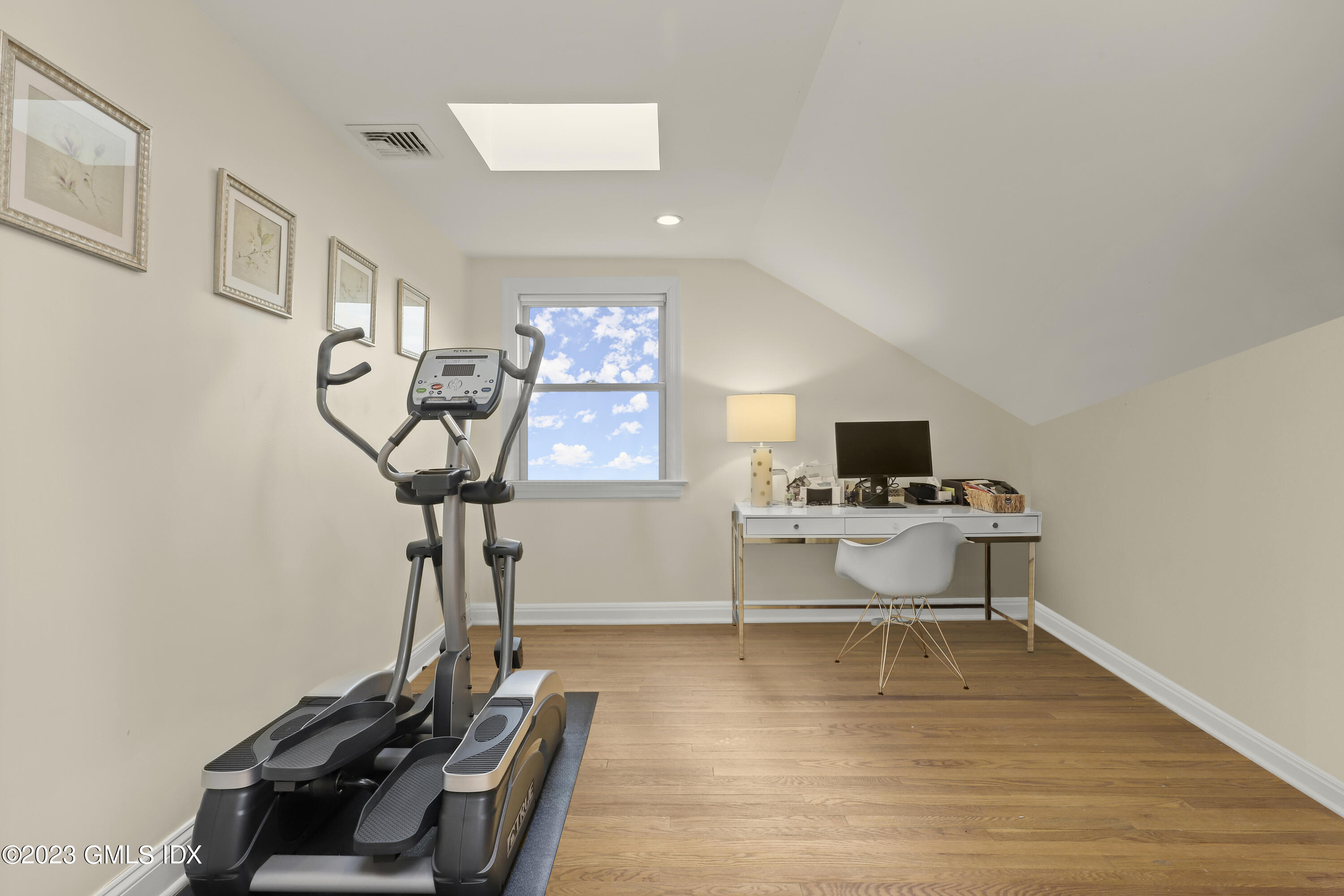 3 Wallasy Way Riverside, CT 06878 - Photo 15 of 23 3 Wallasy Way Riverside CT-print-055-054