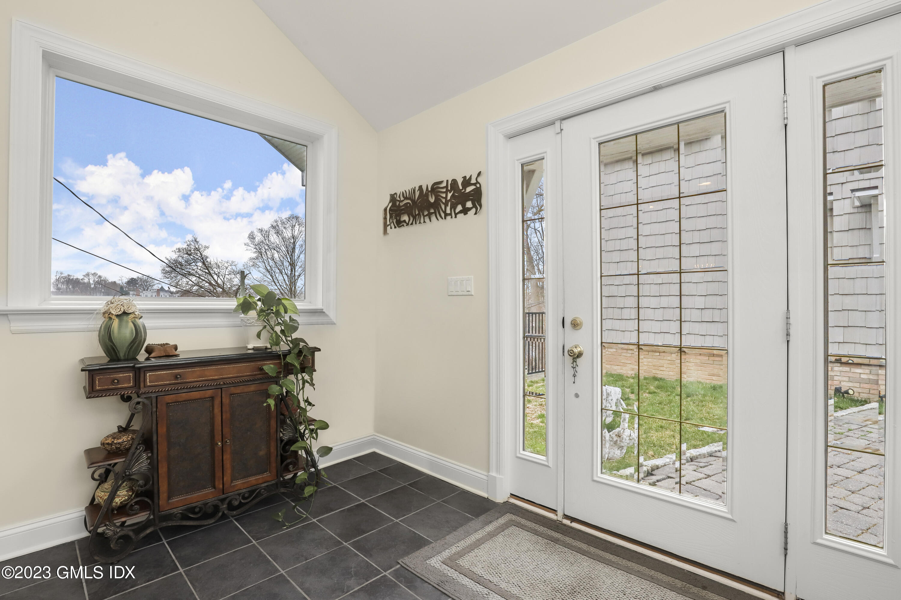 3 Wallasy Way Riverside, CT 06878 - Photo 3 of 23 3 Wallasy Way Riverside CT-print-053-048