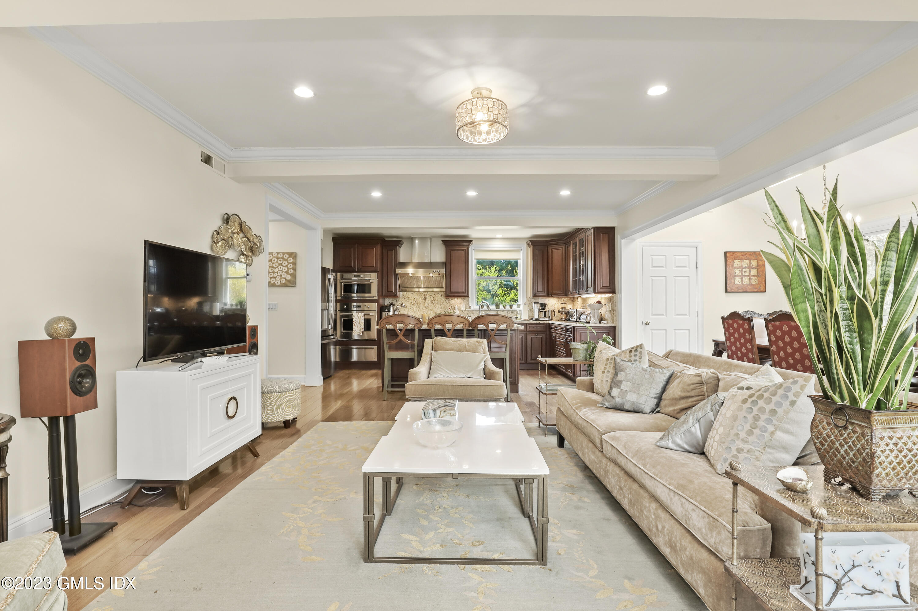 3 Wallasy Way Riverside, CT 06878 - Photo 5 of 23 3 Wallasy Way Riverside CT-print-028-027