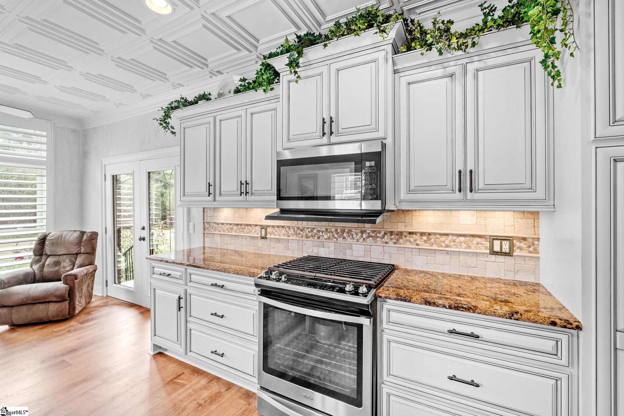 246 Preston Drive Moore, SC 29369 - Photo 11 of 37