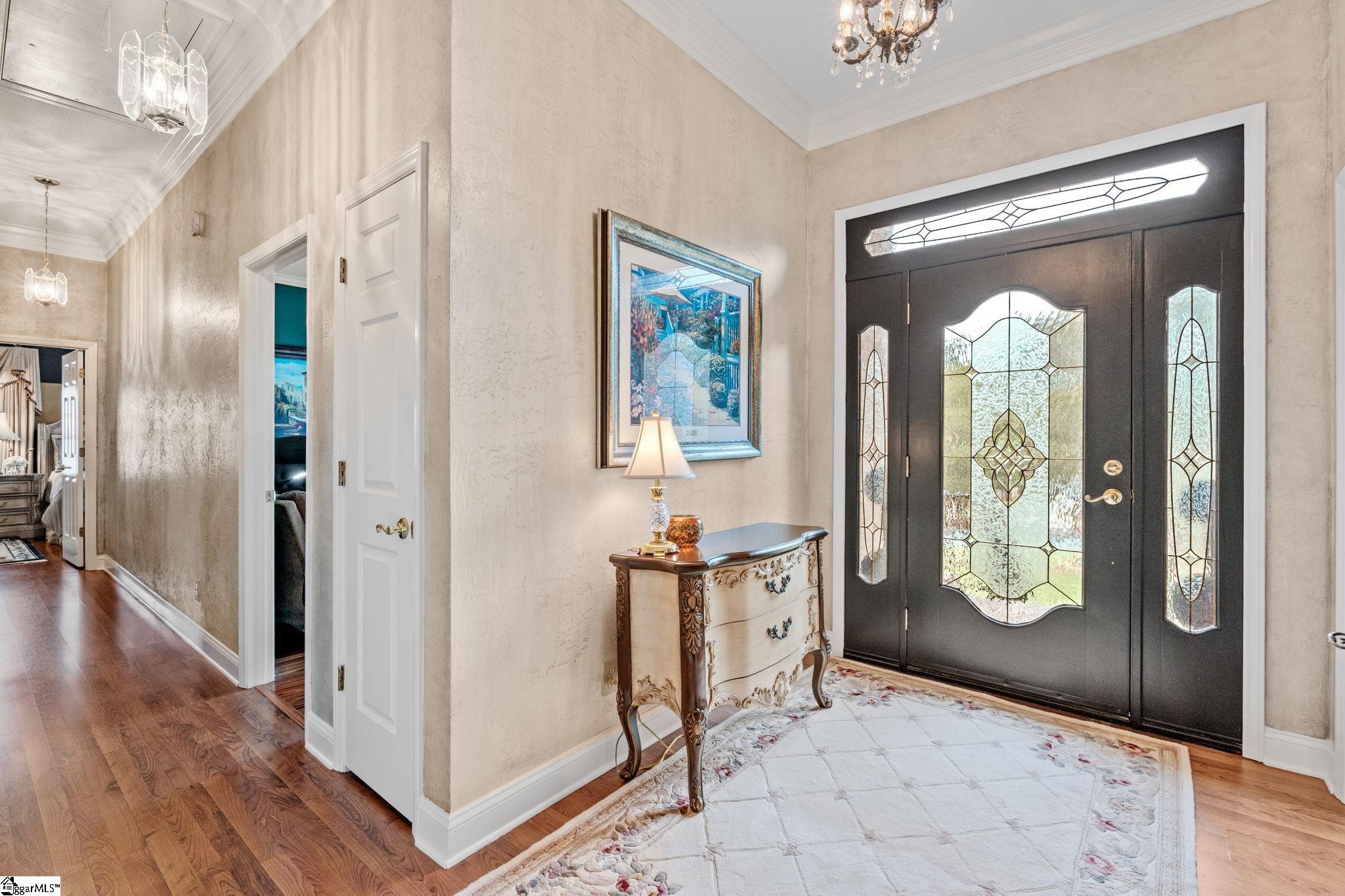 246 Preston Drive Moore, SC 29369 - Photo 4 of 37