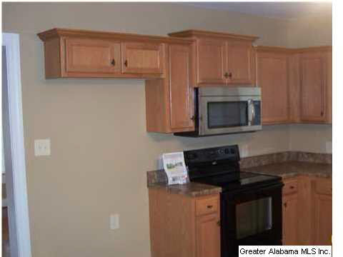 920 10th Street Pleasant Grove, AL 35127 - Photo 9 of 18
