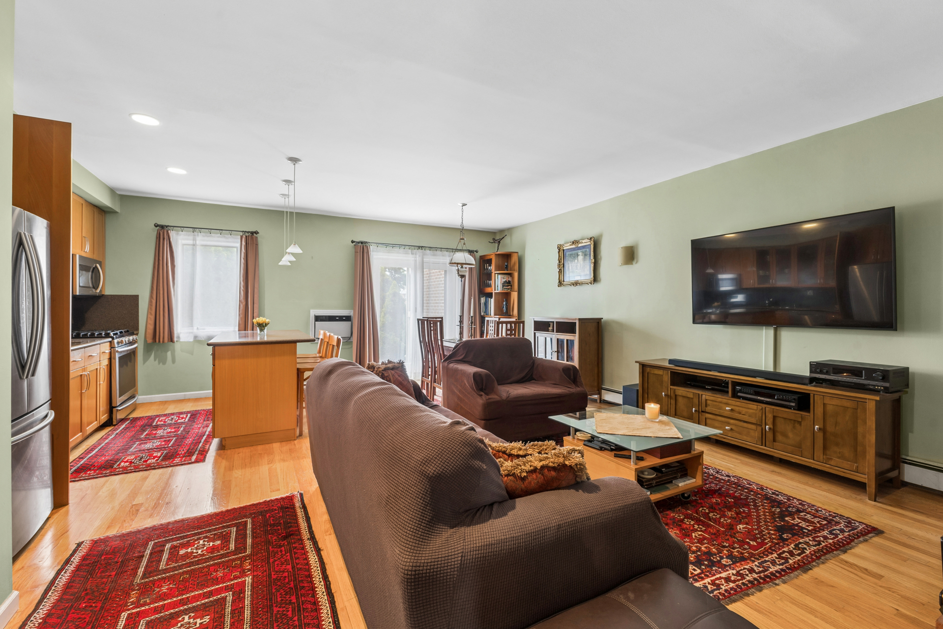67-07 53rd Road Queens, NY 11378 - Photo 3 of 9