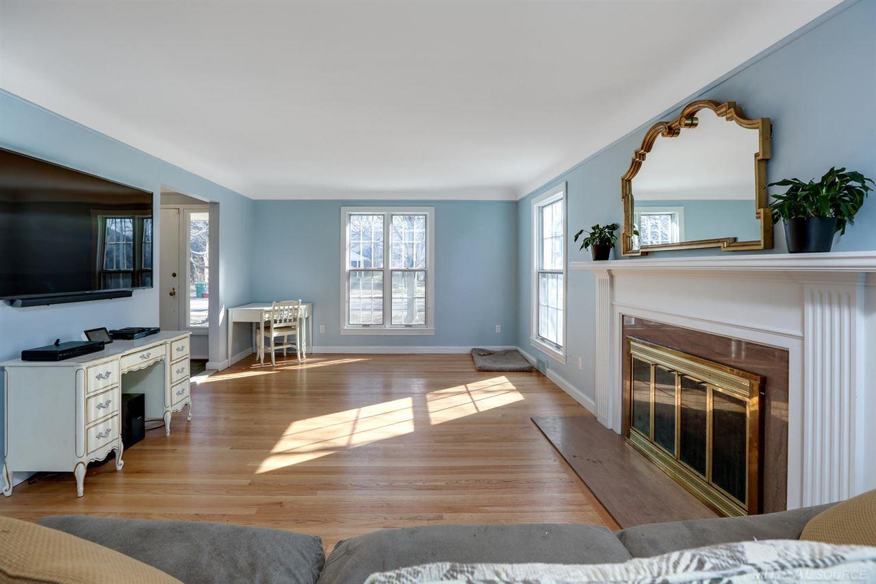 785 Bedford Road Grosse Pointe Park, MI 48230 - Photo 7 of 18