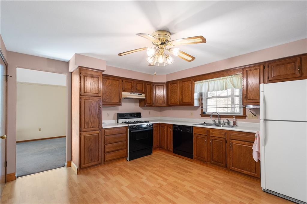 276 Lewis Run Road West Mifflin, PA 15122 - Photo 7 of 30 Gallery Image 7