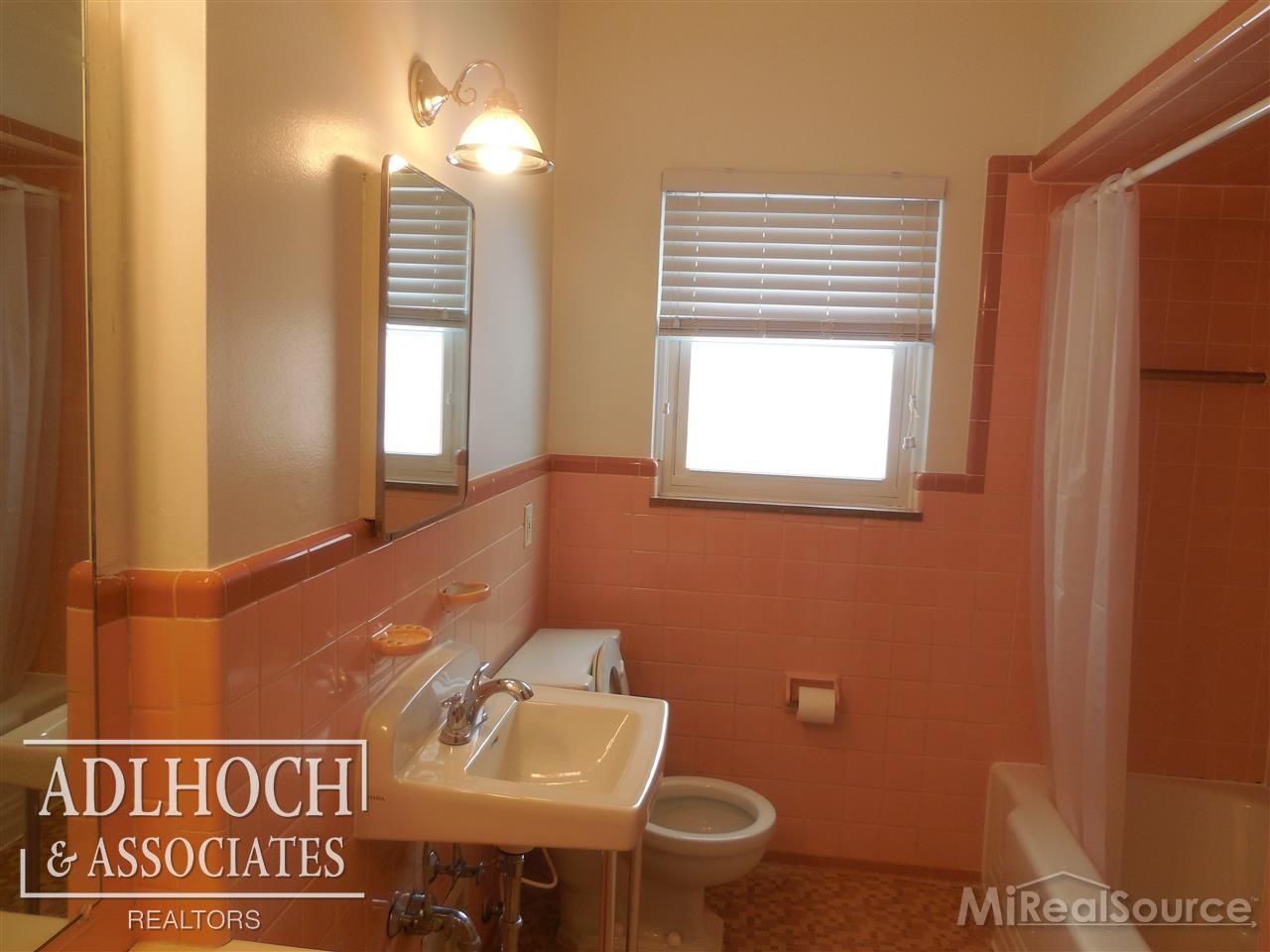744 Harcourt Road Grosse Pointe, MI 48230 - Photo 4 of 23