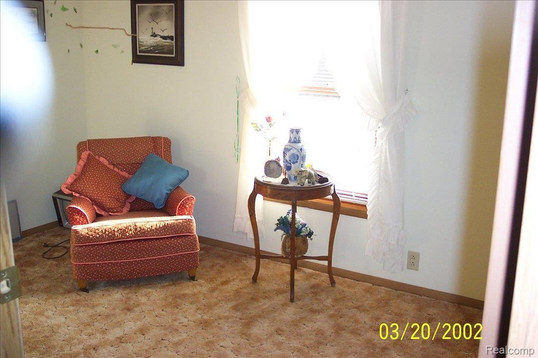 5961 Lakeshore Road Lexington, MI 48450 - Photo 6 of 14 6 Living Room