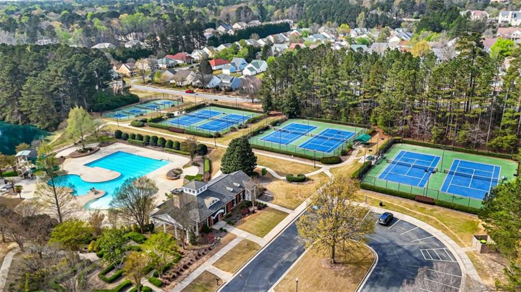 535 Anglewood Trace Stockbridge, GA 30281 - Photo 63 of 73 a view of a chairs and table in a backyard