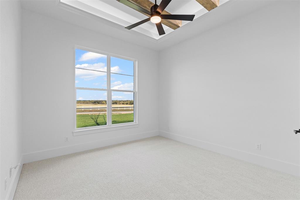 1132 Dobbs Trail Springtown, TX 76082 - Photo 26 of 32 an empty room with a window