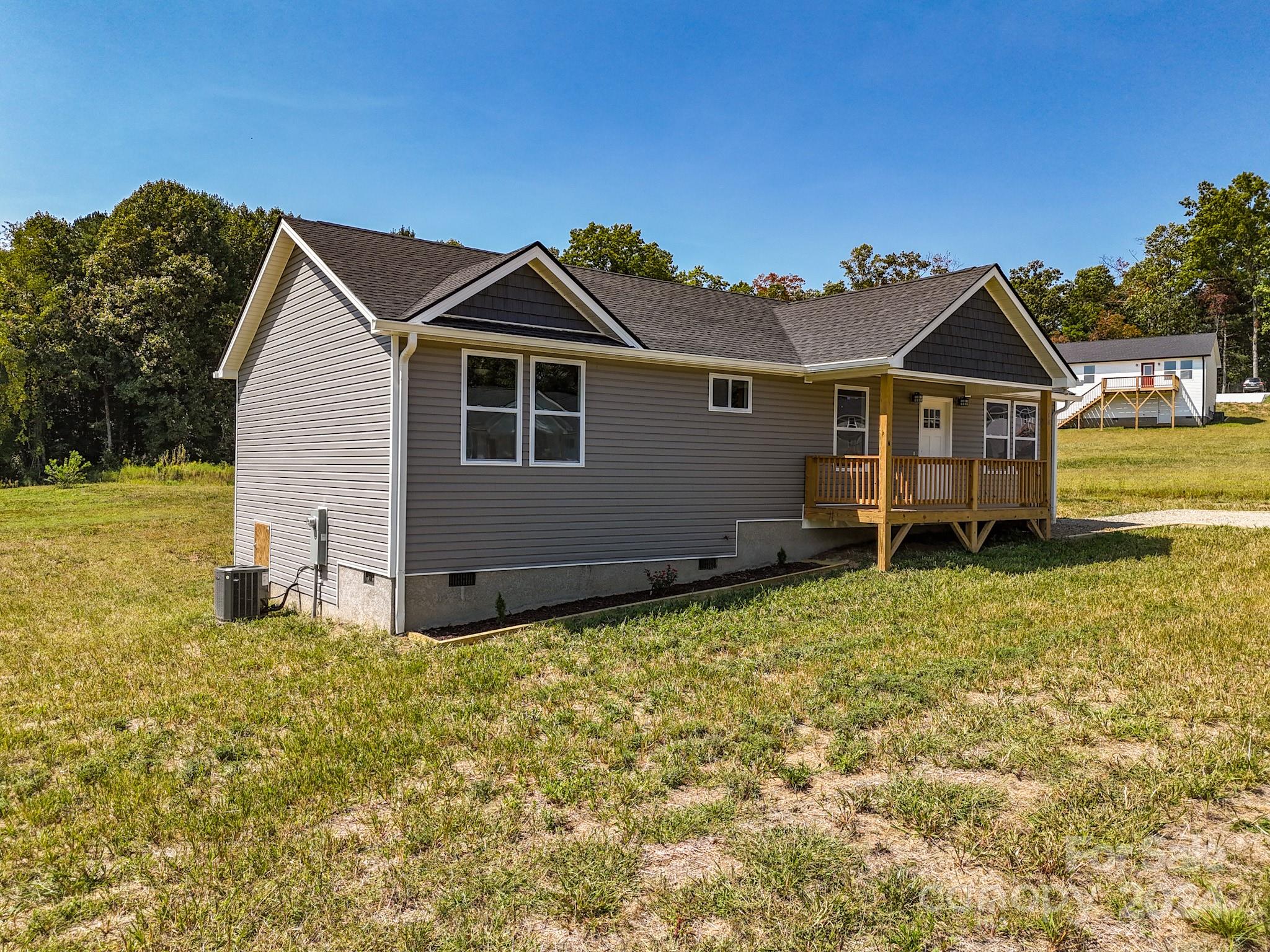 188 Tuttle Road Hendersonville, NC 28792 - Photo 3 of 41 Gallery Image 3