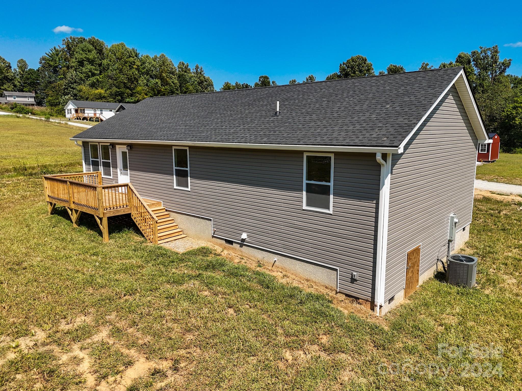 188 Tuttle Road Hendersonville, NC 28792 - Photo 4 of 41 Gallery Image 4