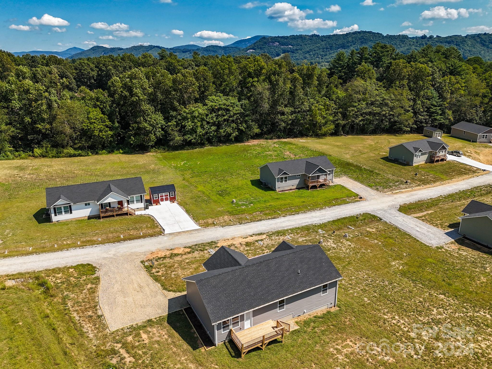 188 Tuttle Road Hendersonville, NC 28792 - Photo 41 of 41 Gallery Image 41