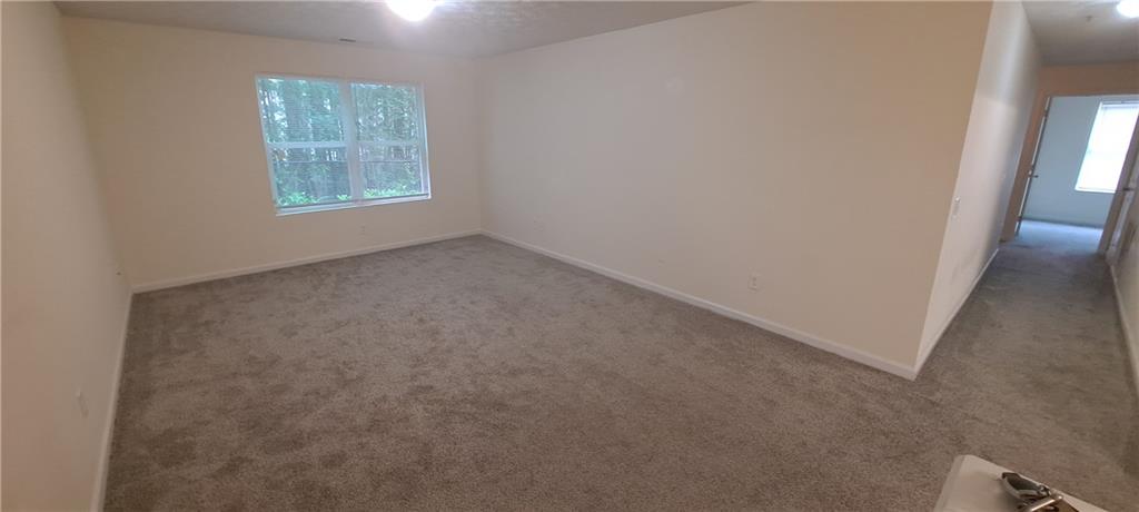 7104 Fairington Ridge Circle Lithonia, GA 30038 - Photo 2 of 13