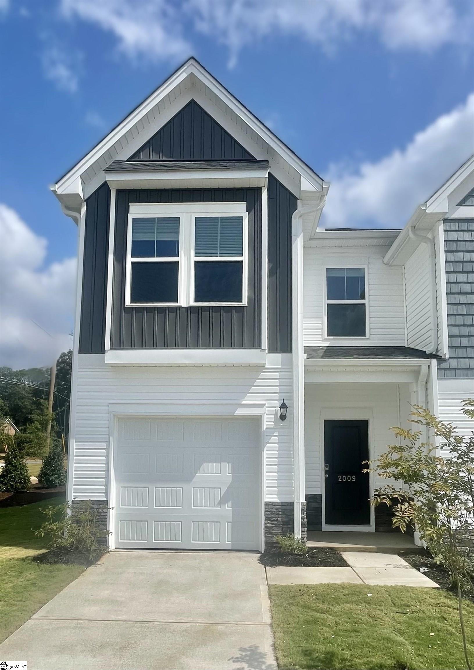2044 Hillman Way Roebuck, SC 29376 - Photo 1 of 43