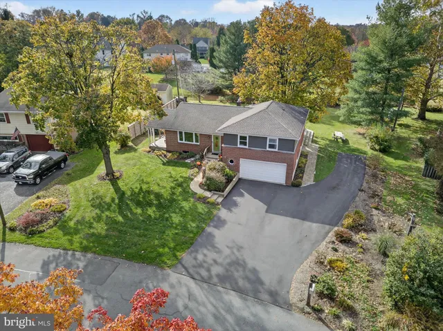 $420,000 | 2523 Mayfair Drive, Lancaster, PA 17603