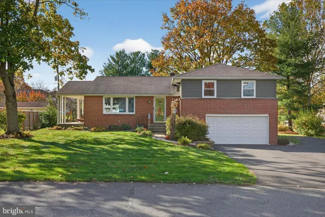 $420,000 | 2523 Mayfair Drive, Lancaster, PA 17603