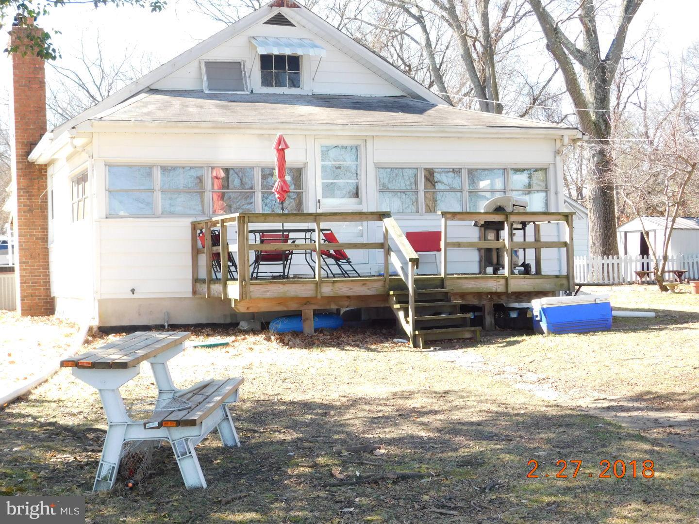 1642 Cornfield Road Pasadena, MD 21122 - Photo 23 of 27 On the water the "front" faces the water