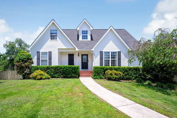 $465,000 | 10498 Daffodil Circle, Soddy-Daisy, TN 37379