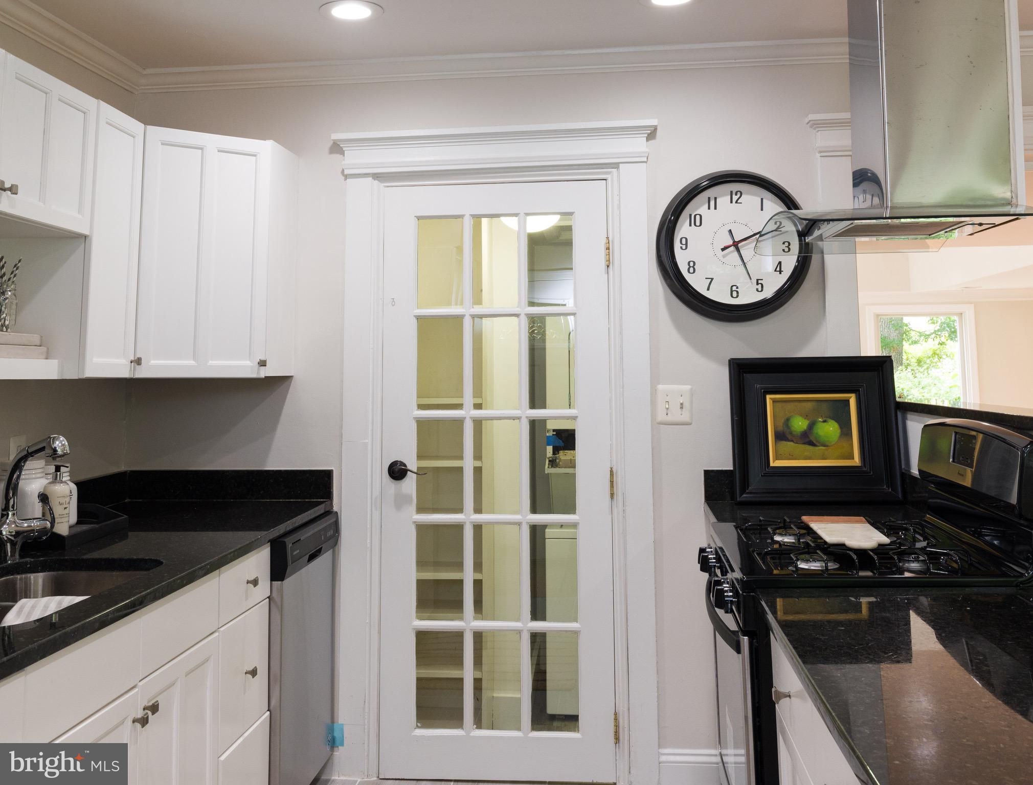 3911 Decatur Avenue Kensington, MD 20895 - Photo 12 of 34 Gallery Image 12