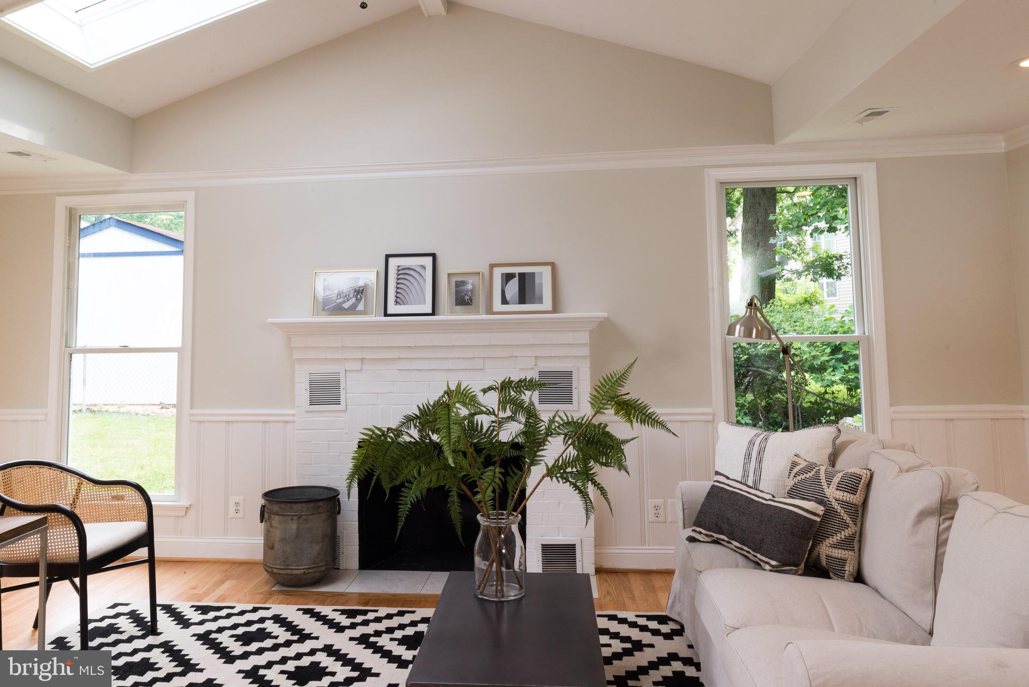 3911 Decatur Avenue Kensington, MD 20895 - Photo 3 of 34 Gallery Image 3