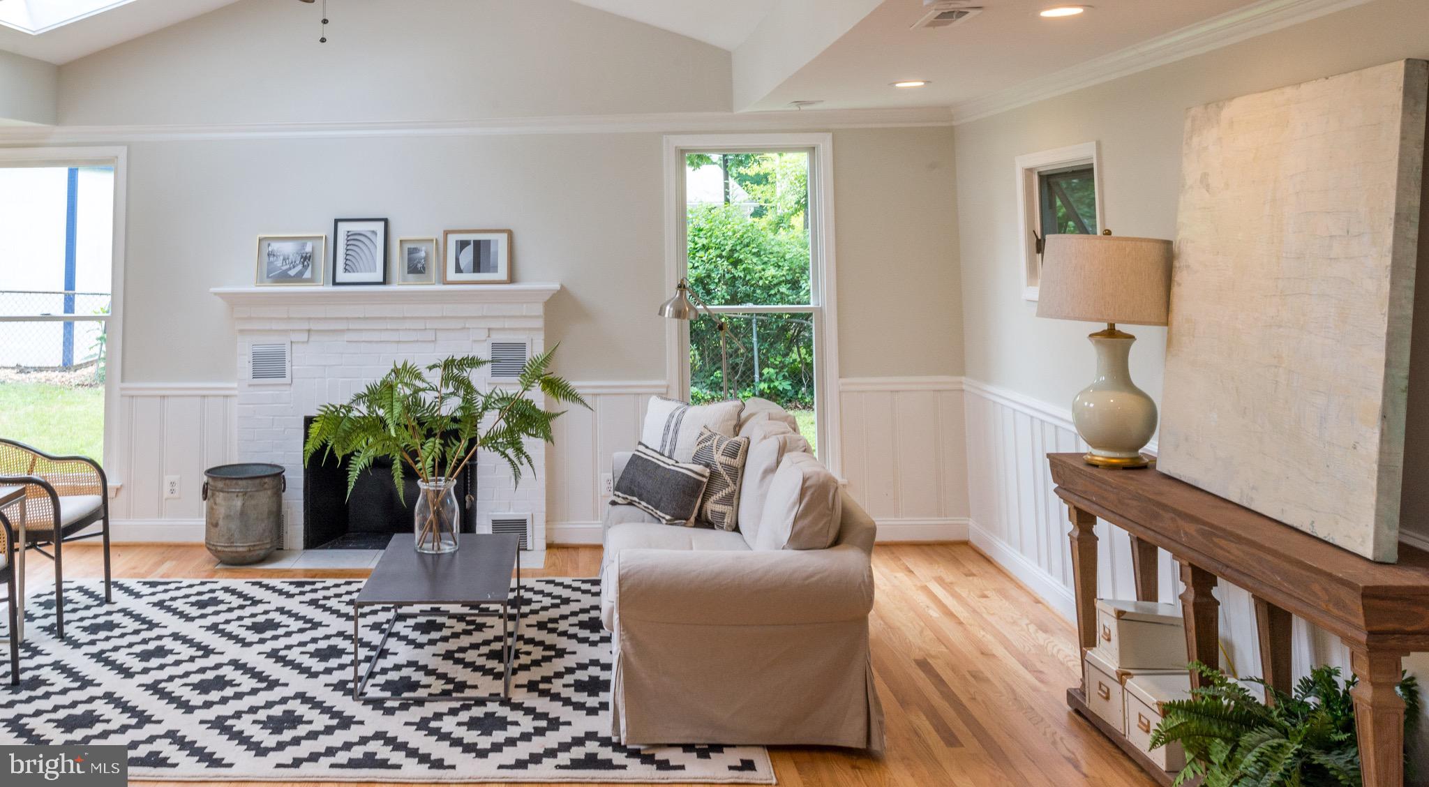 3911 Decatur Avenue Kensington, MD 20895 - Photo 7 of 34 Gallery Image 7