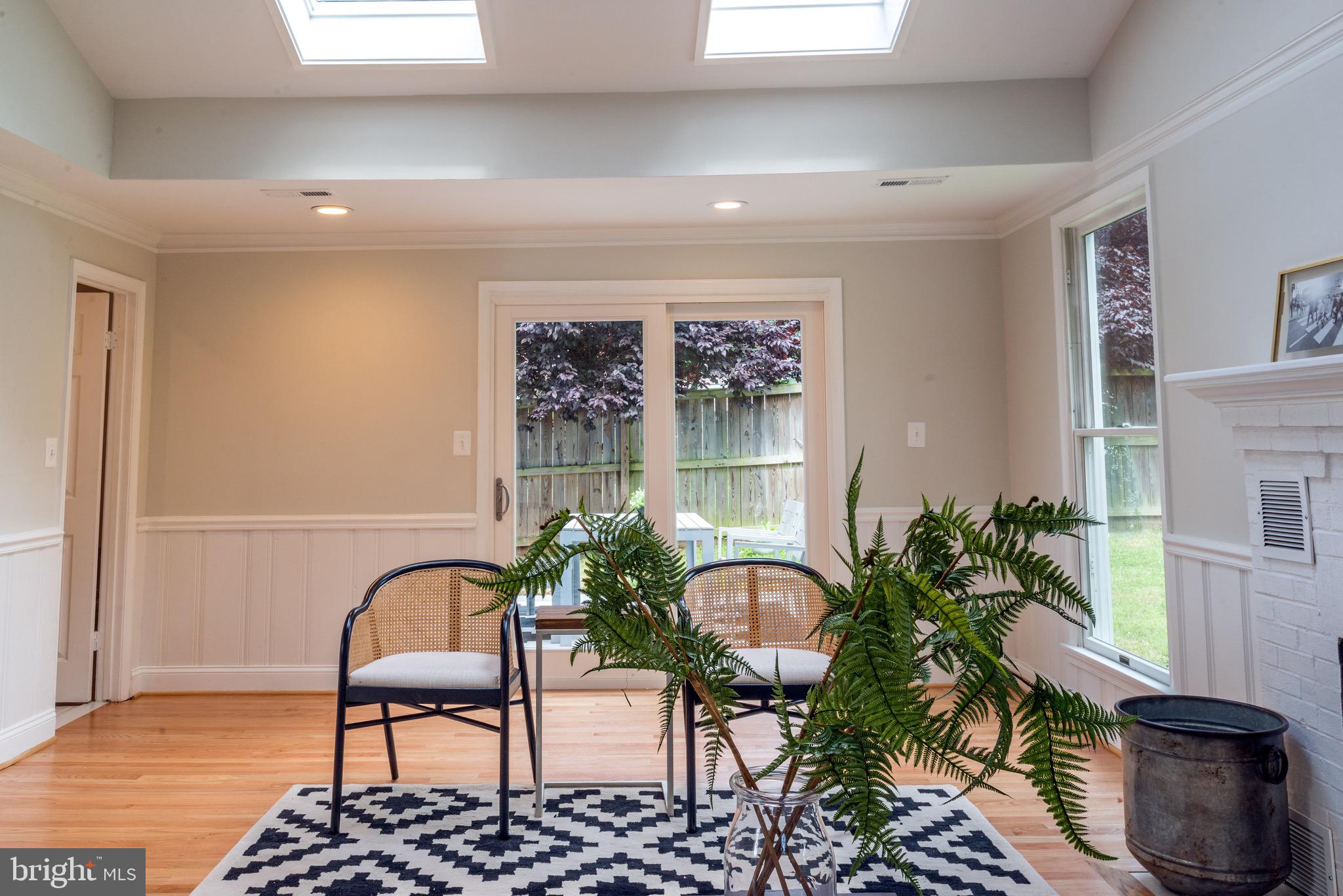 3911 Decatur Avenue Kensington, MD 20895 - Photo 8 of 34 Gallery Image 8