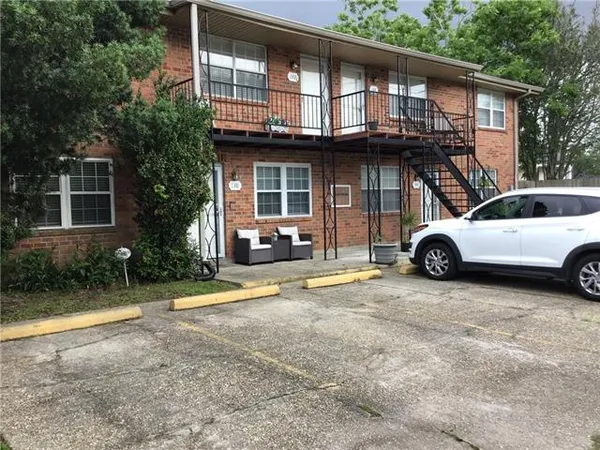 $1,400 | 138 Normandy Avenue, Harahan, LA 70123