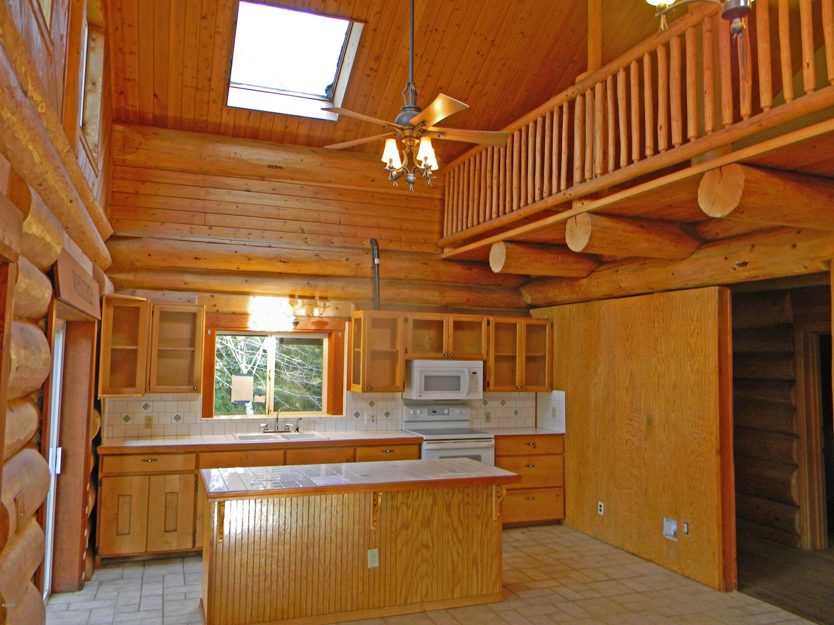 919 Christiansen Road Toledo, OR 97391 - Photo 11 of 38 DSCN6217 - Copy