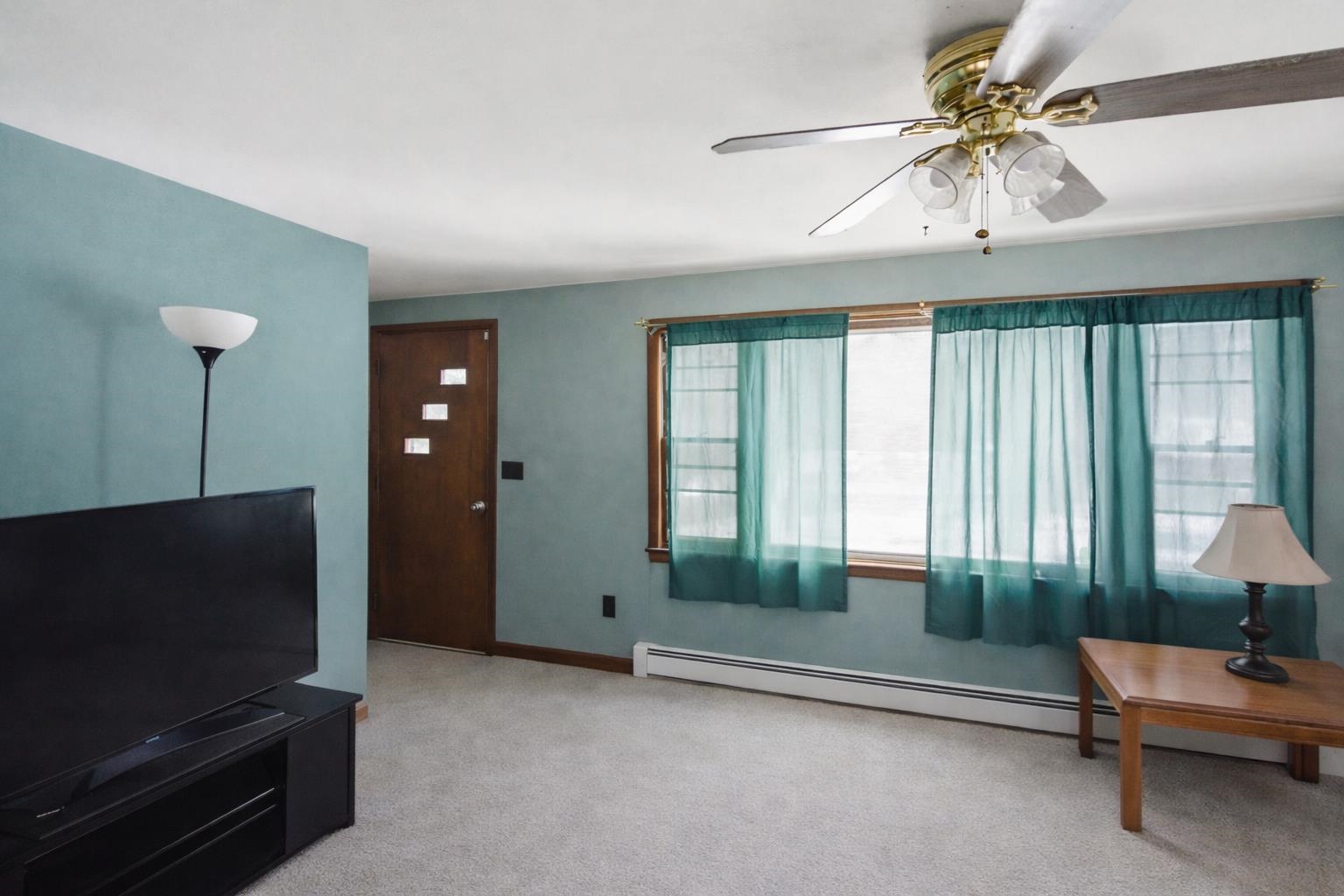 129 Sandown Road Danville, NH 03819 - Photo 18 of 38