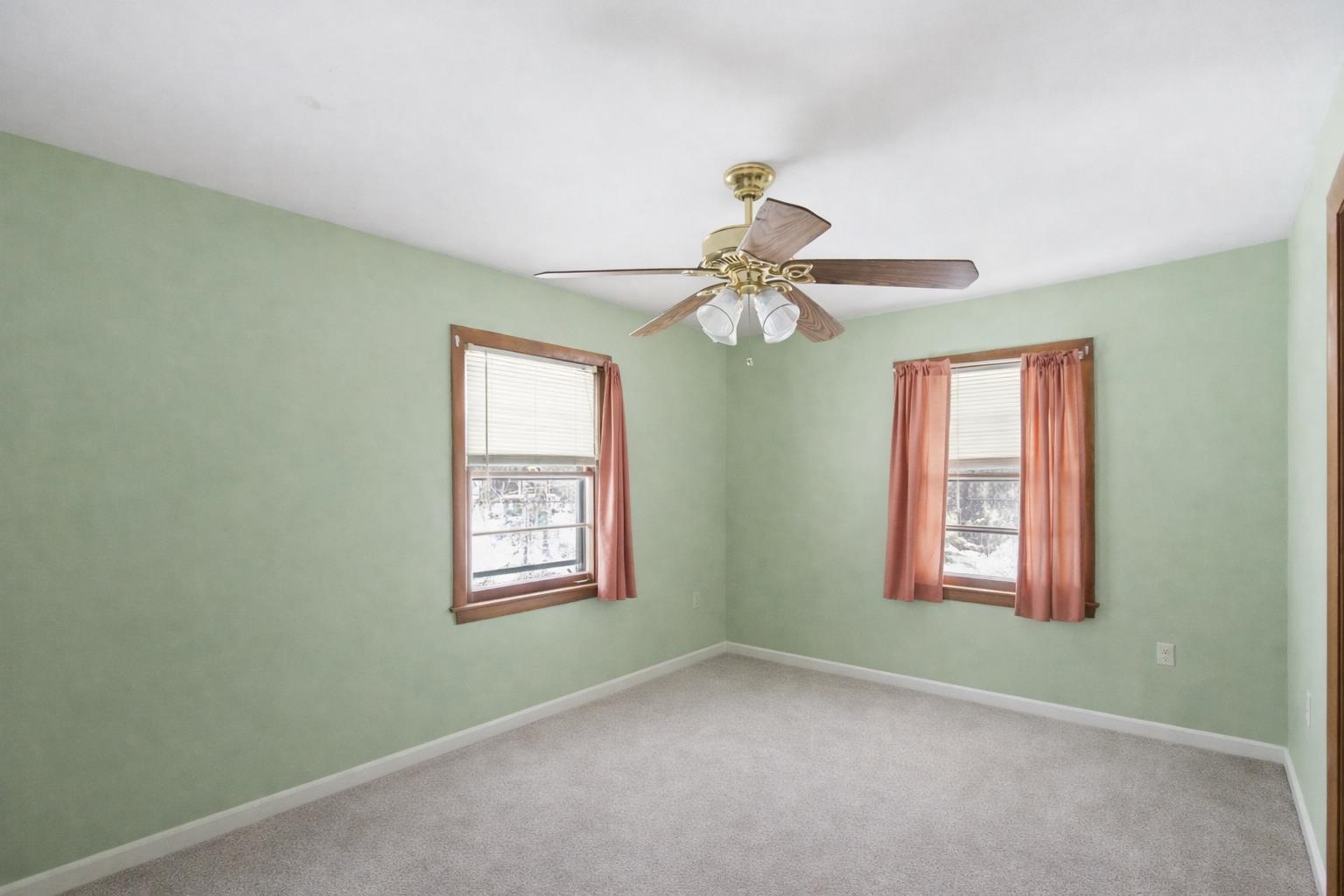 129 Sandown Road Danville, NH 03819 - Photo 26 of 38